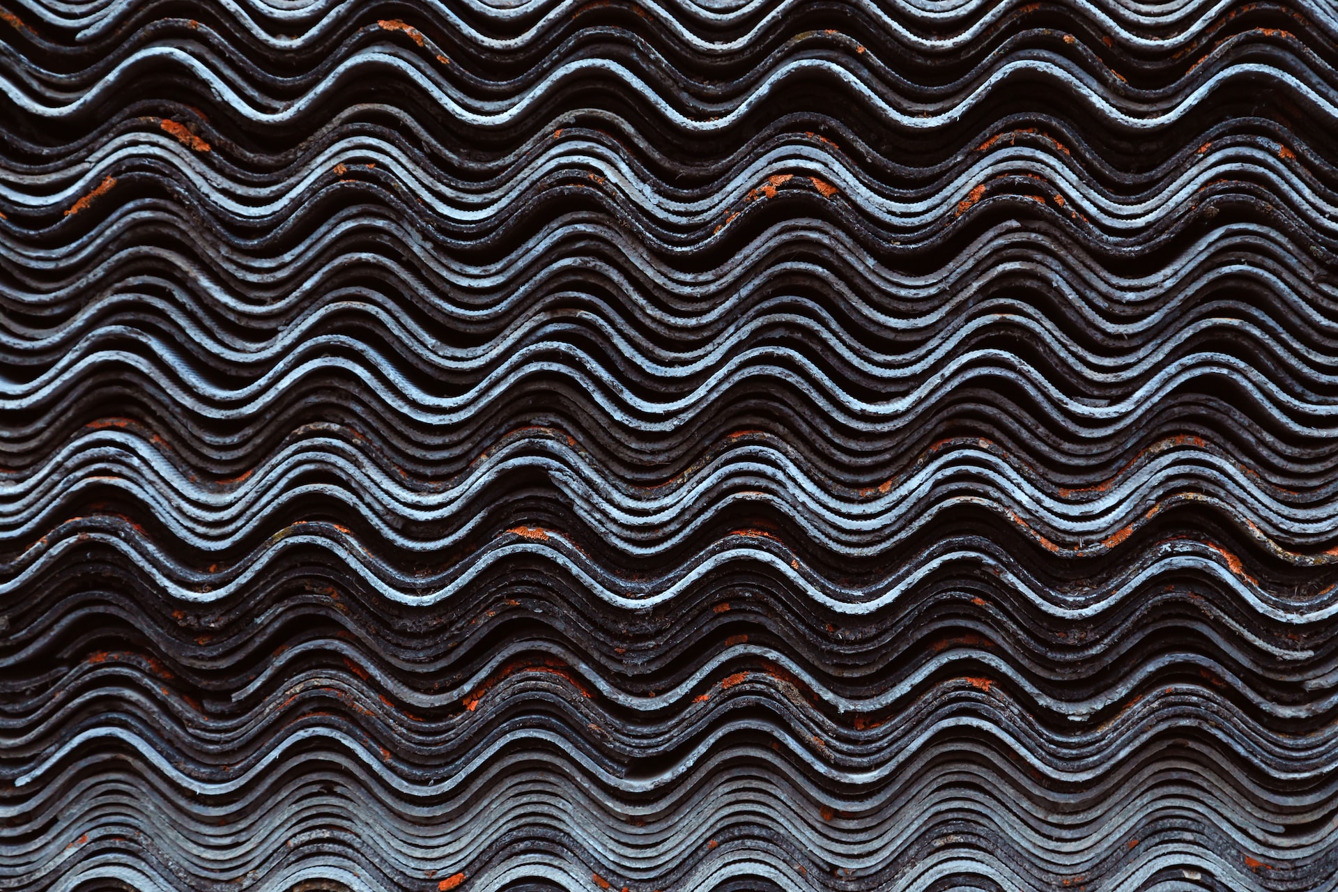 <strong>5 Myths You Probably Believe About Metal Roofs — Debunked!</strong> <strong>5 Myths You Probably Believe About Metal Roofs — Debunked!</strong>